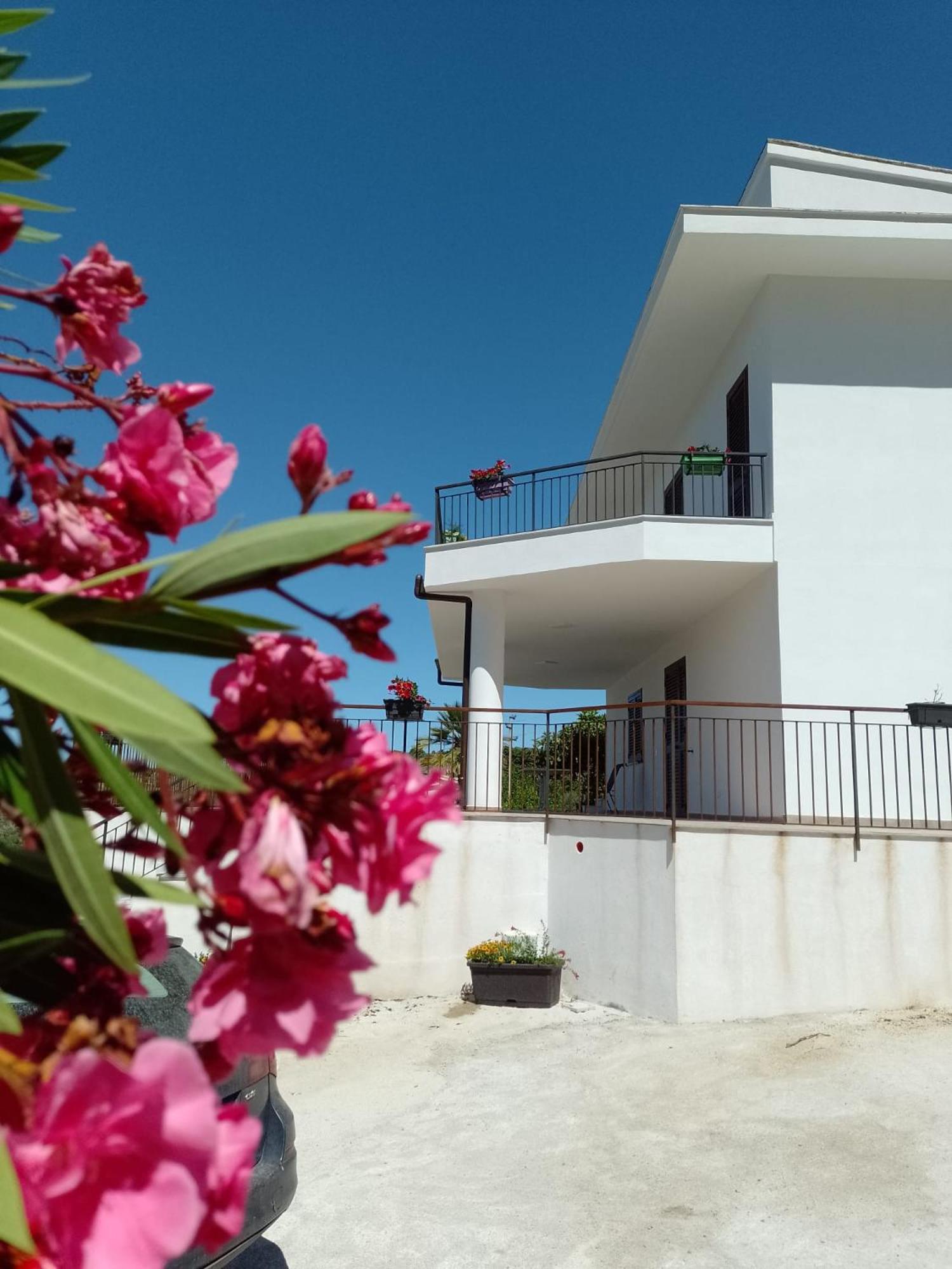 Granatelli Holiday Home Альтавилла-Милича Экстерьер фото